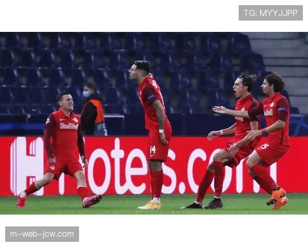 星队一组前锋配合默契 成为球队进攻发动机